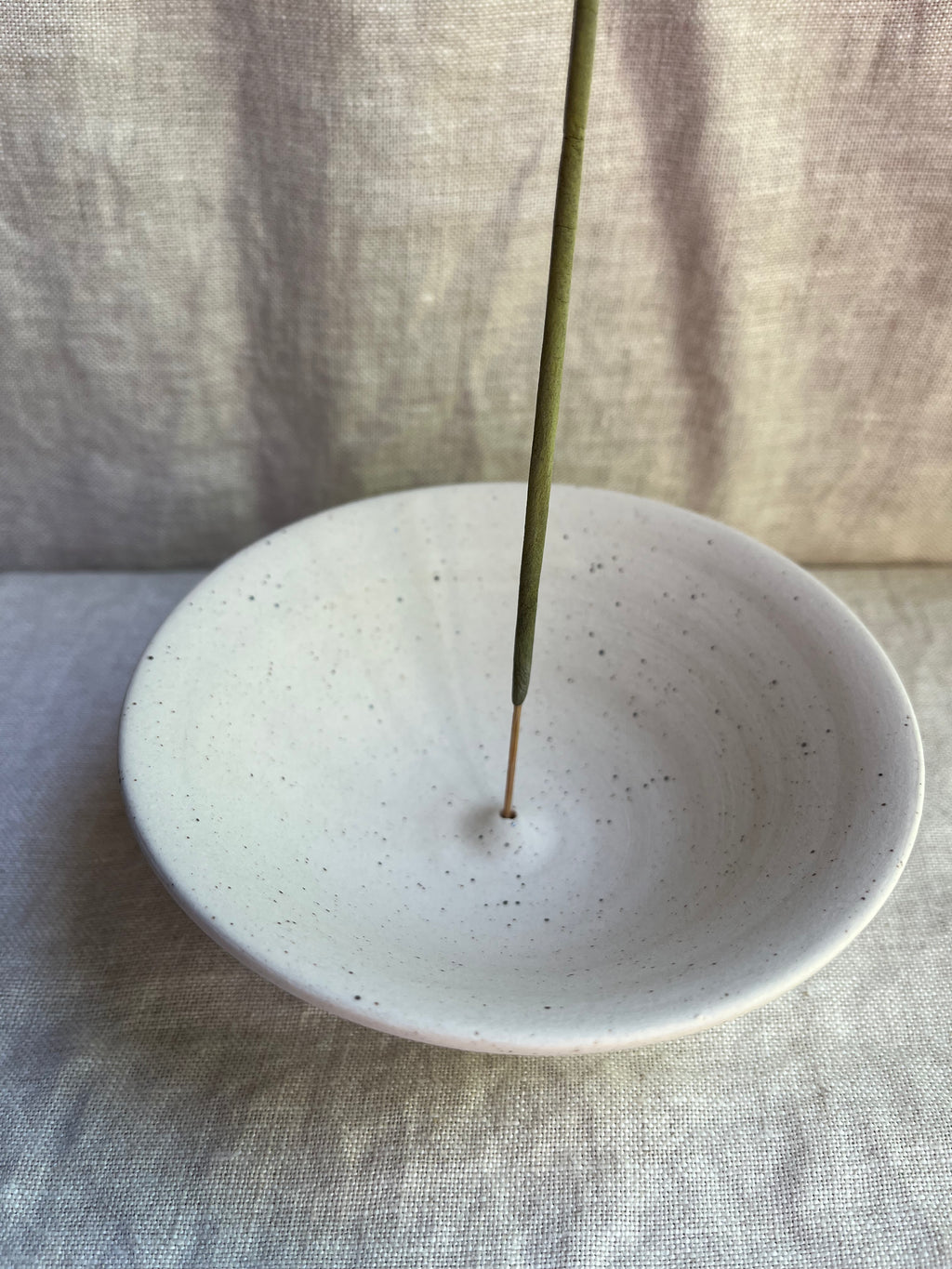 Wierook houder spikkel