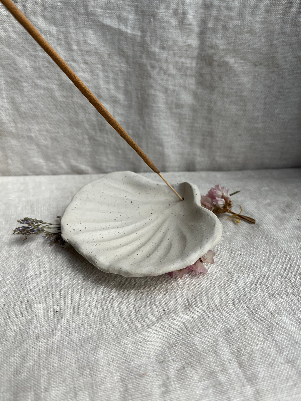 Schelp altaar - Spikkel mat