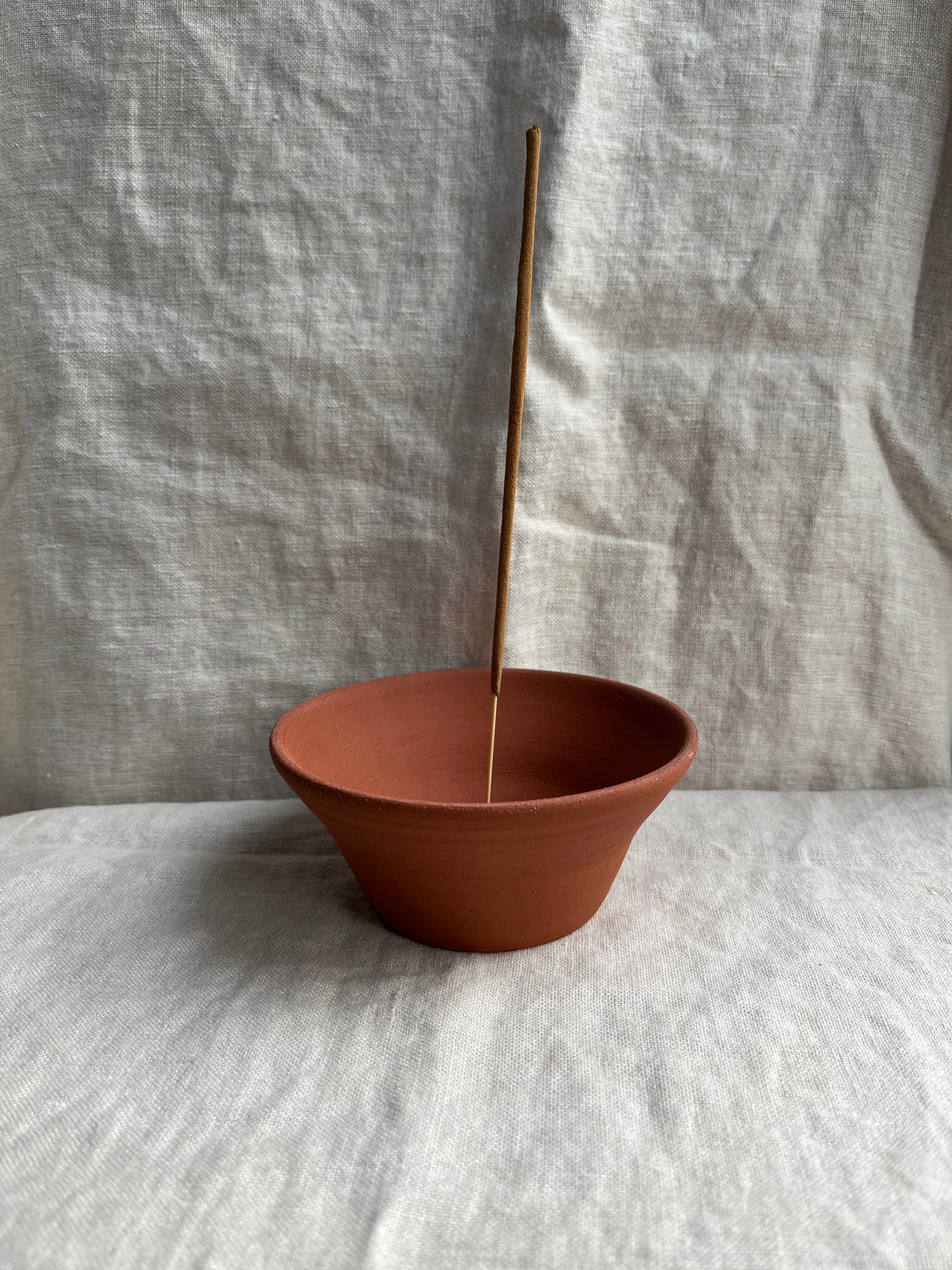 Wierook houder aarde