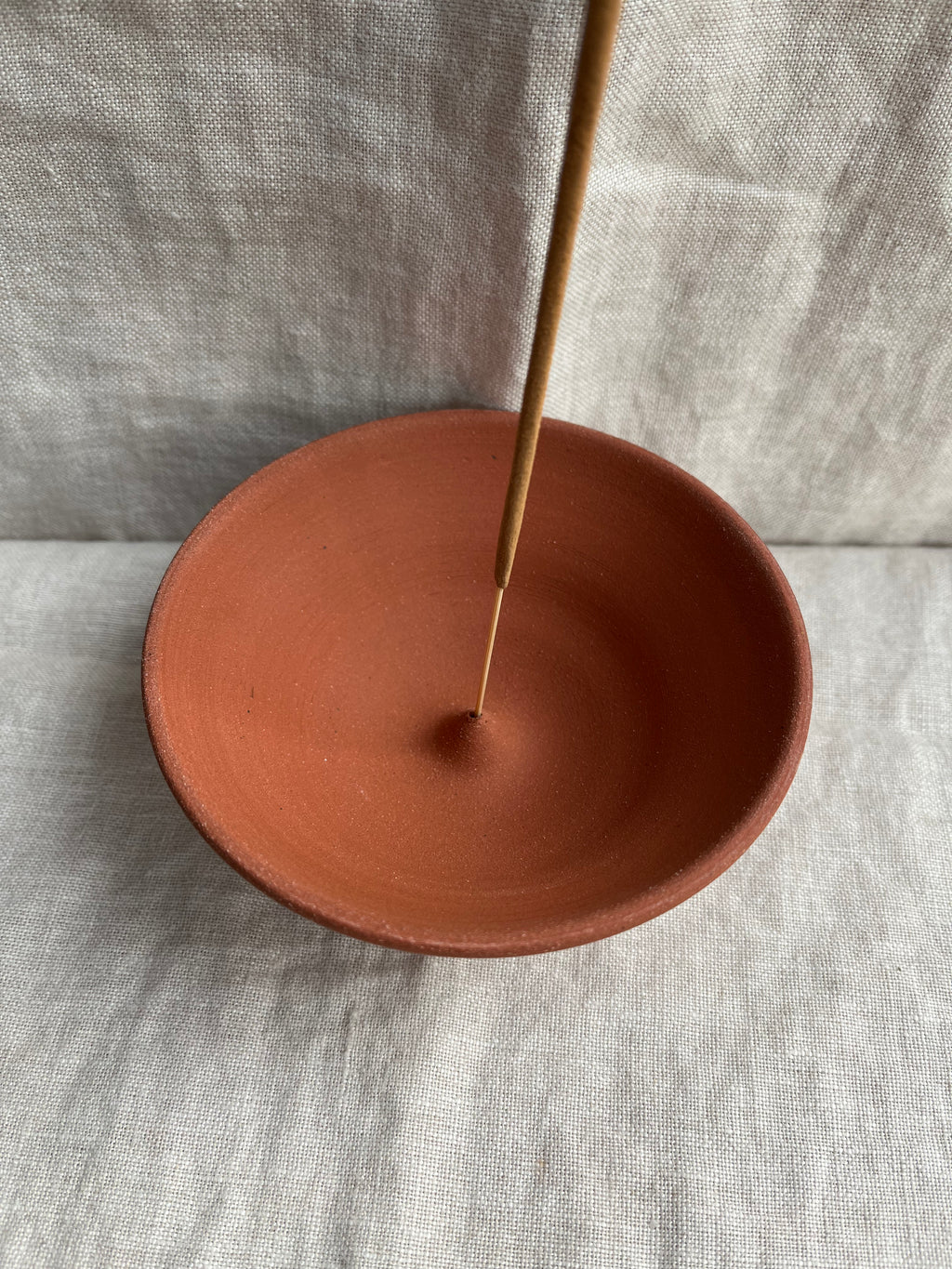 Wierook houder aarde