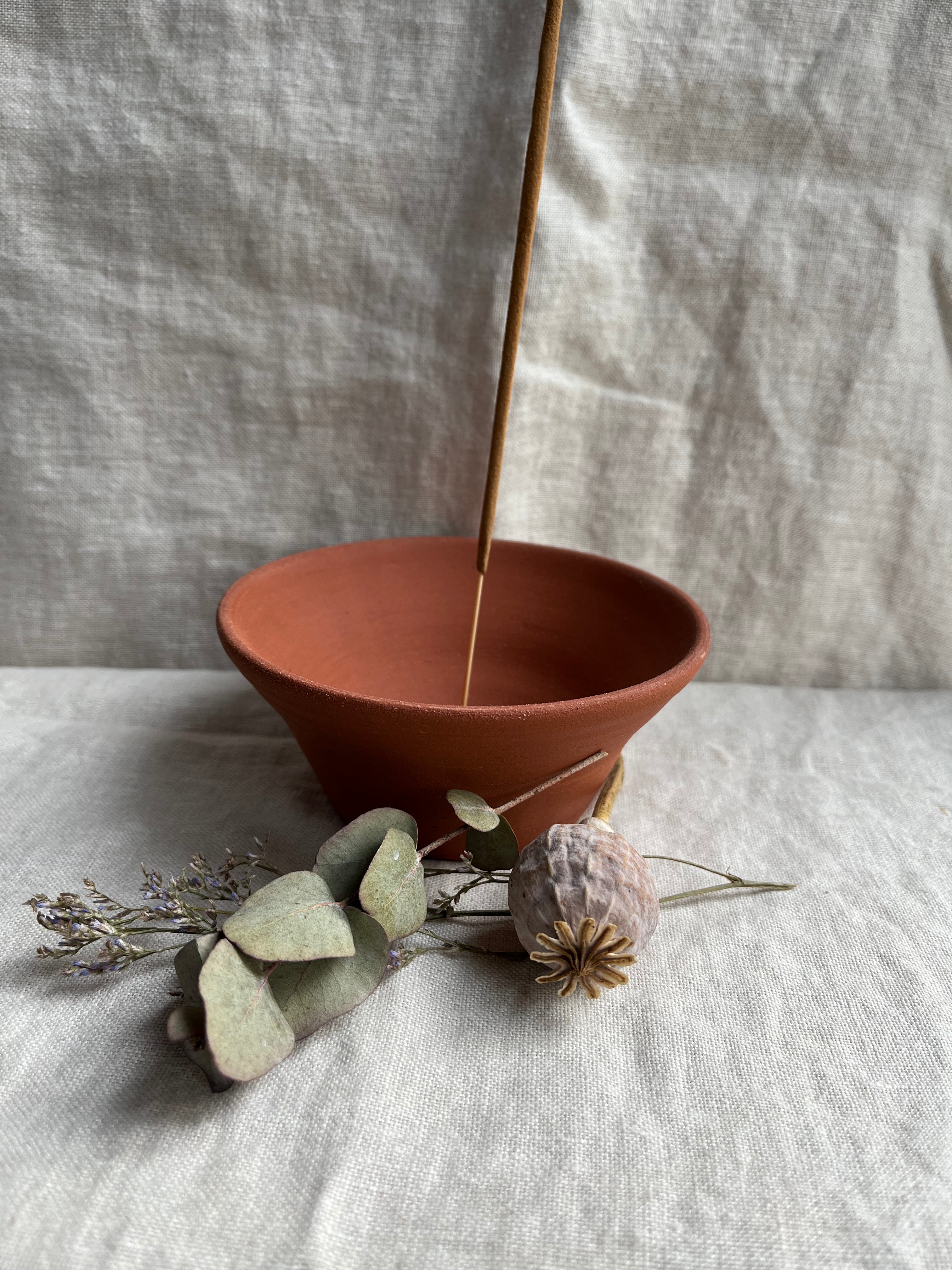 Wierook houder aarde