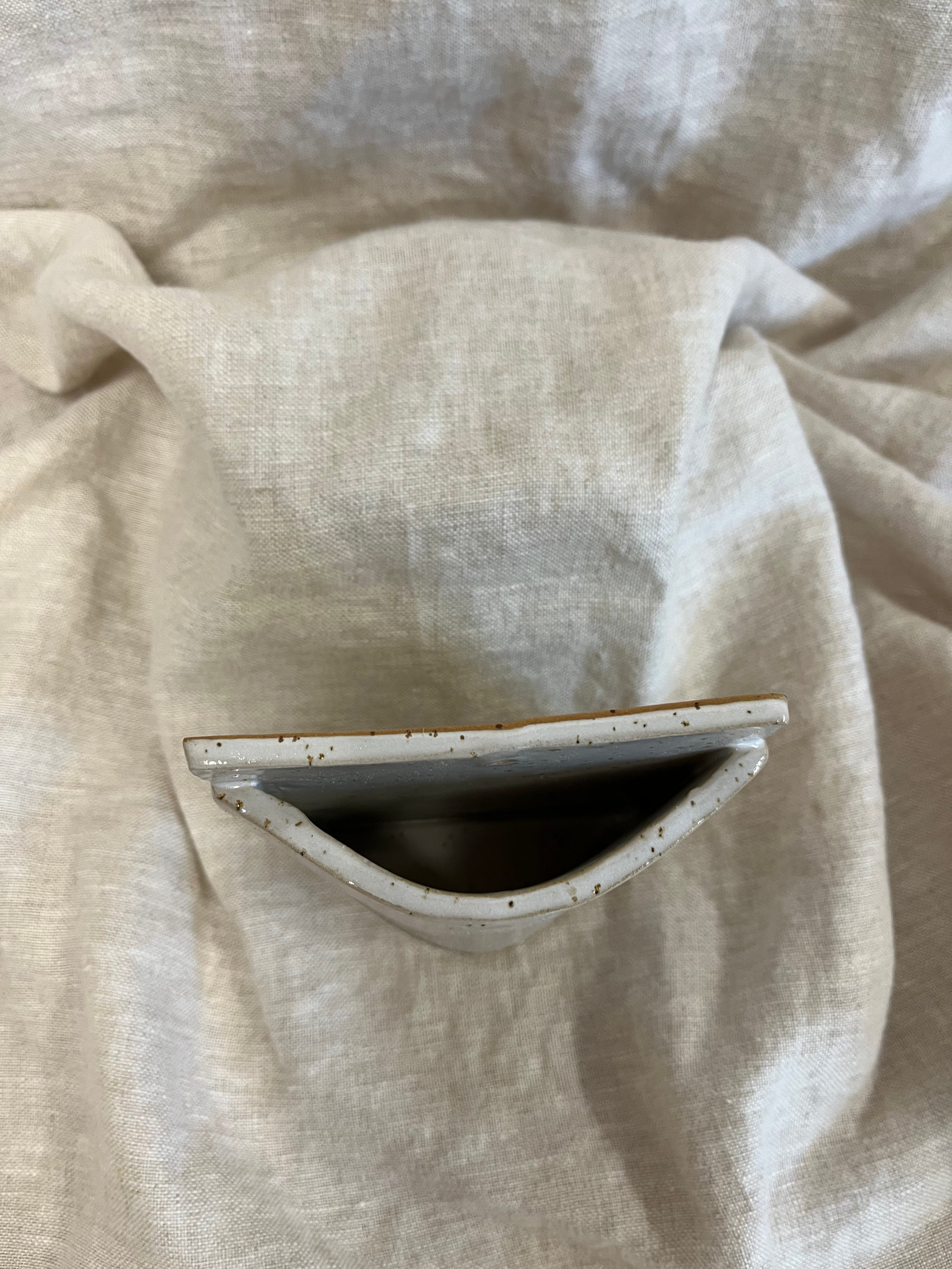 Wandvaasje spikkel wit