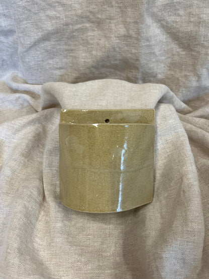 Wandvaasje beige