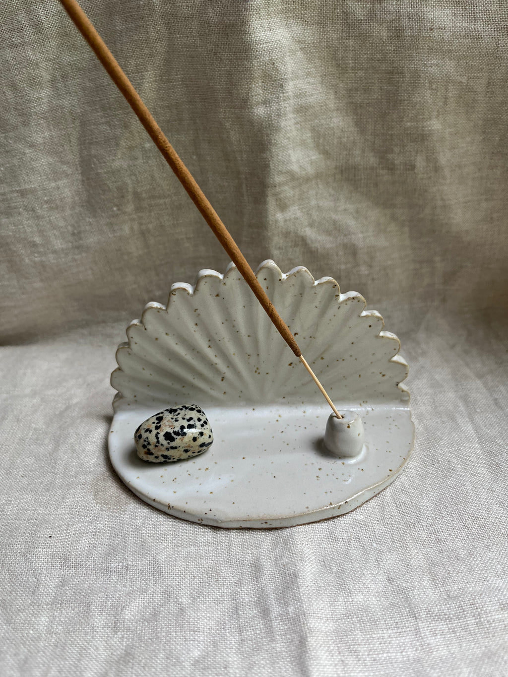 Wierook altaar wit spikkel