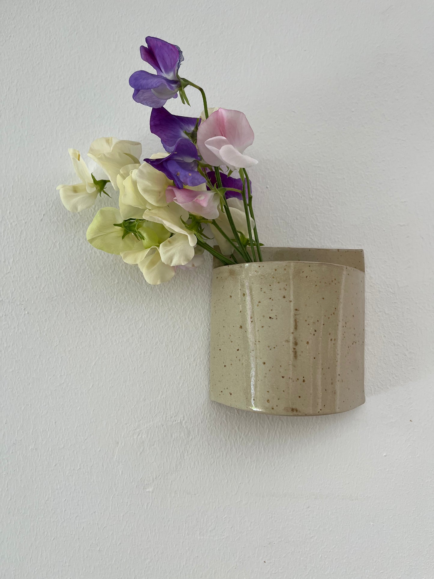Wandvaasje beige spikkel